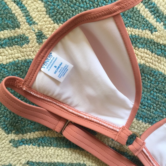 VENUS SWIMWEAR-NWOT-triangle bikini top - Picture 2 of 3